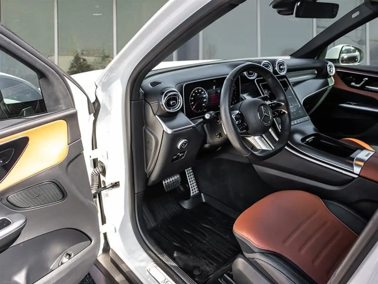 Mercedes-Benz GLC - Image 9