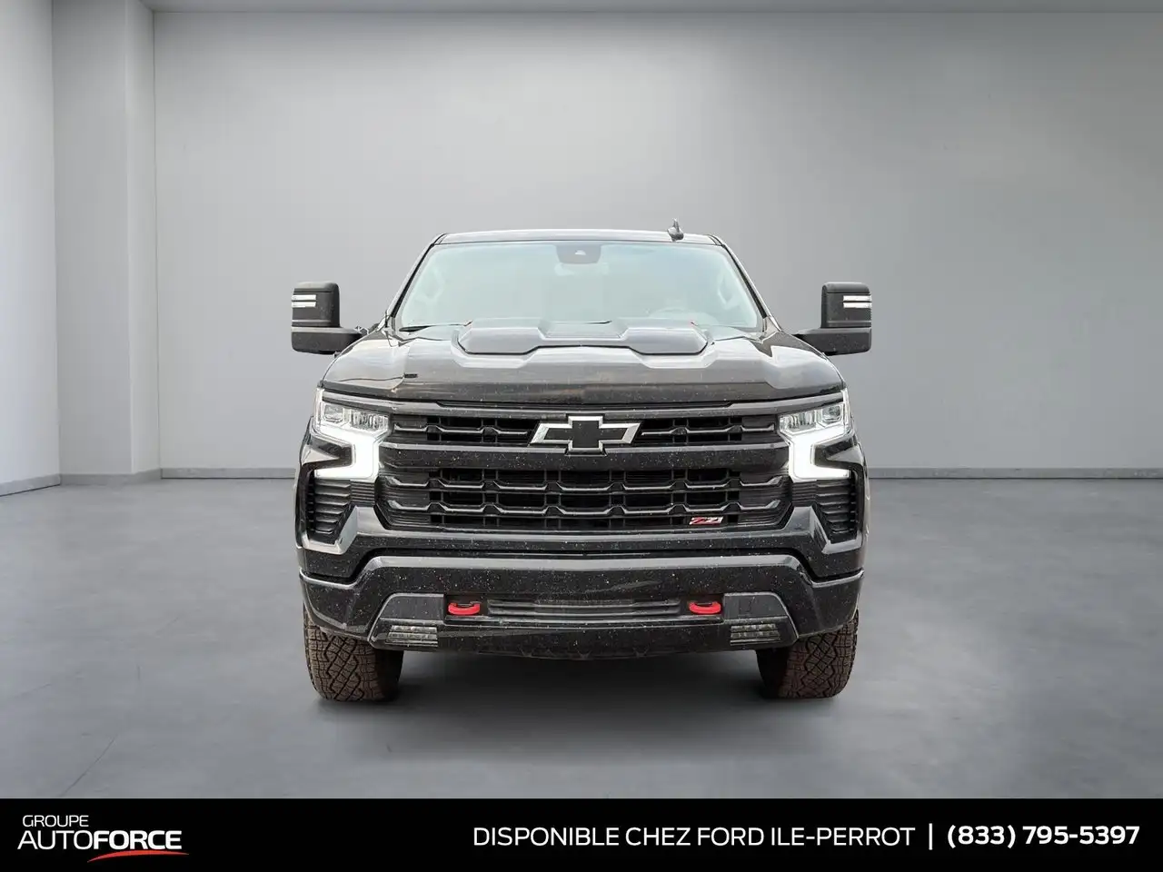 Chevrolet Silverado 1500 - Image 2