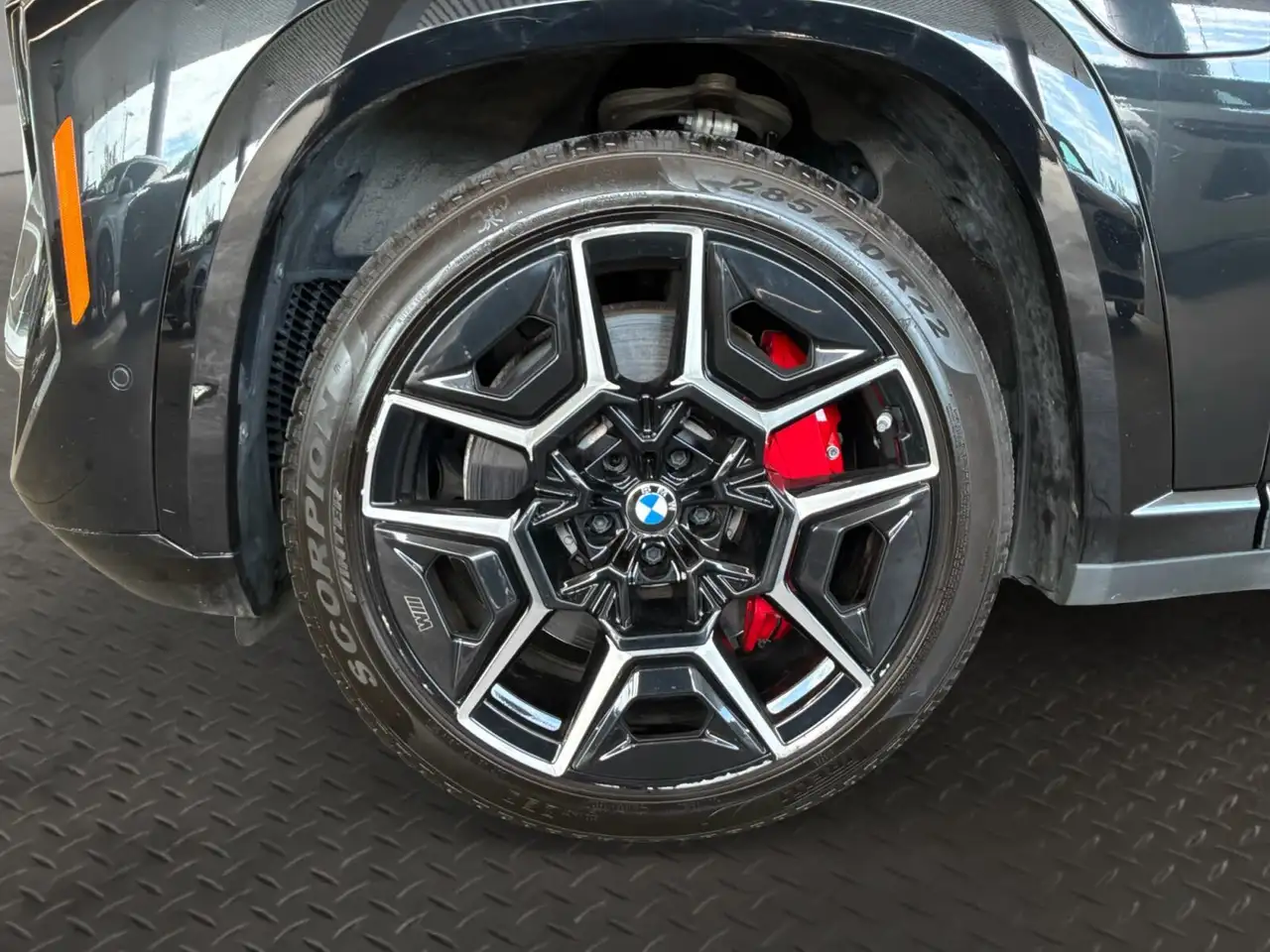 BMW XM - Image 9