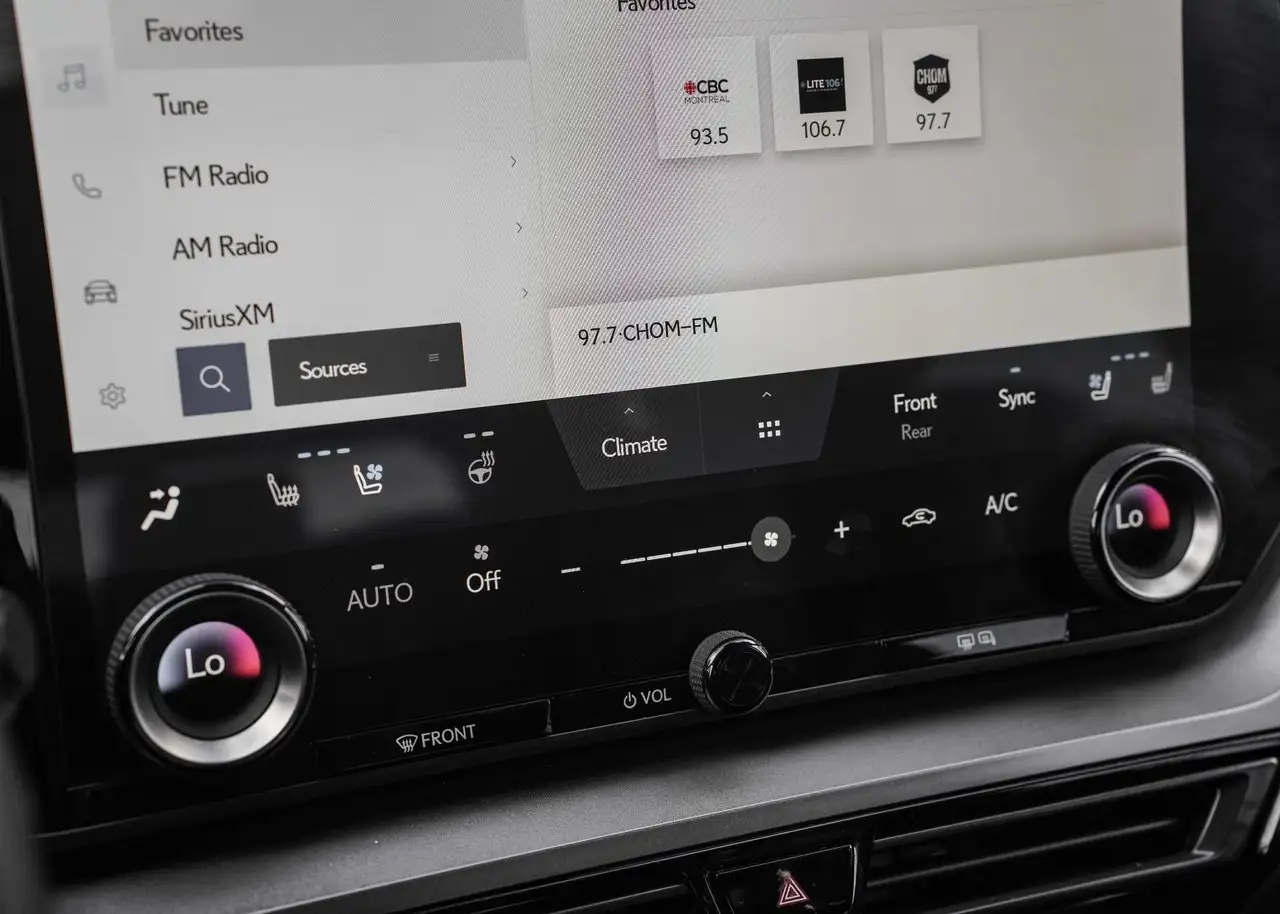 Lexus TX - Image 26