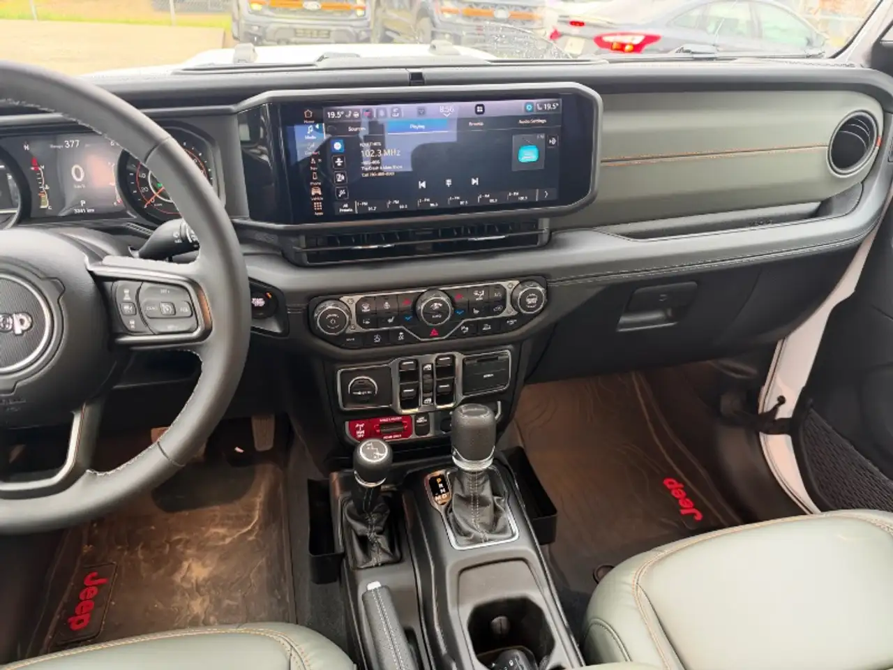 Jeep Gladiator - Image 12