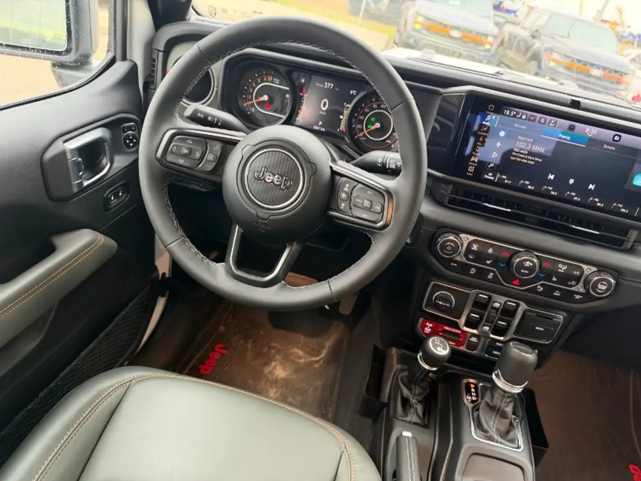 Jeep Gladiator - Image 13