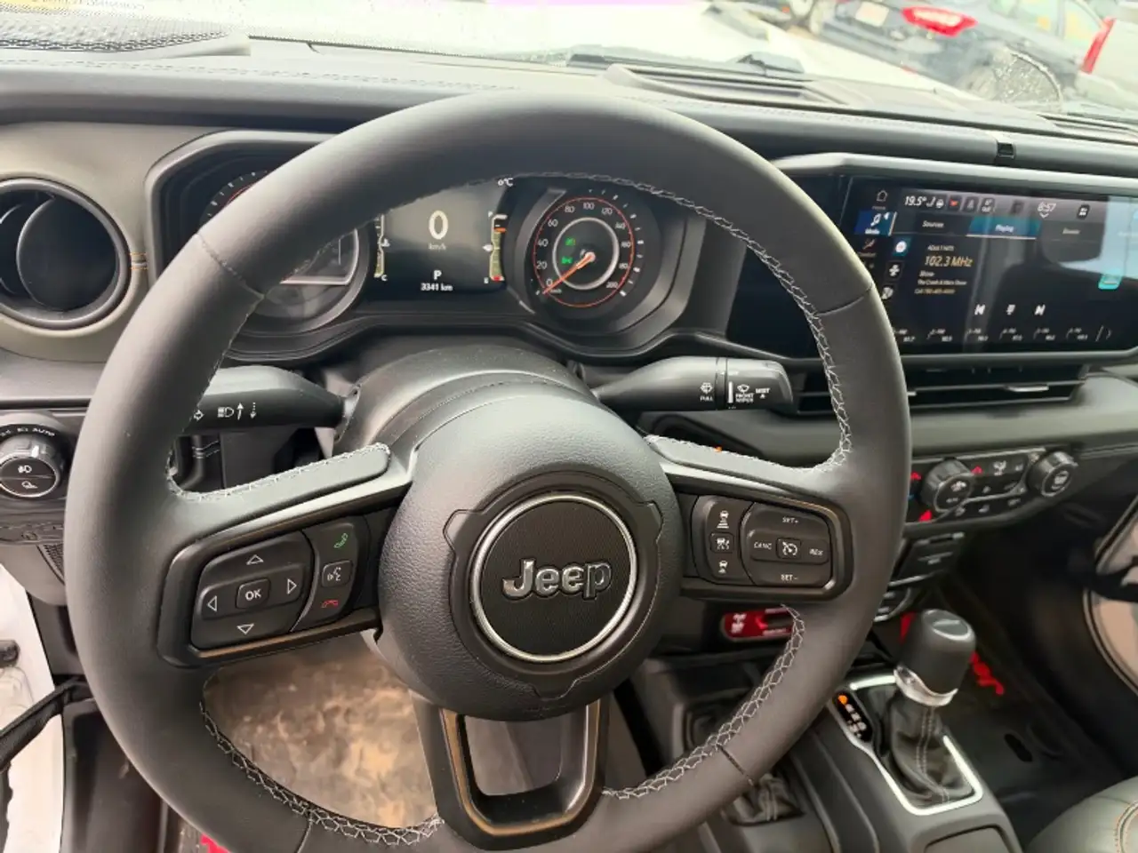 Jeep Gladiator - Image 15