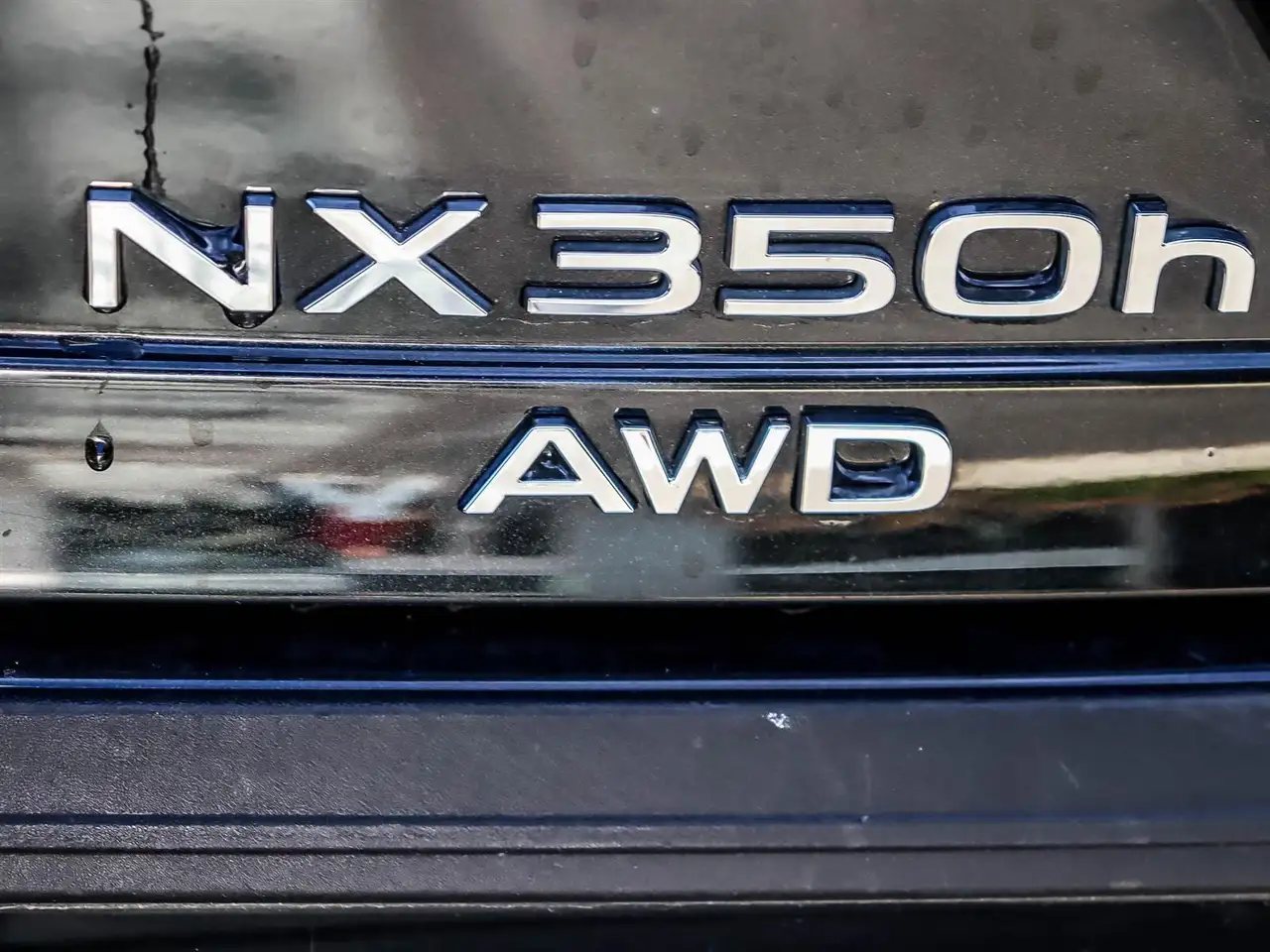 Lexus NX - Image 18