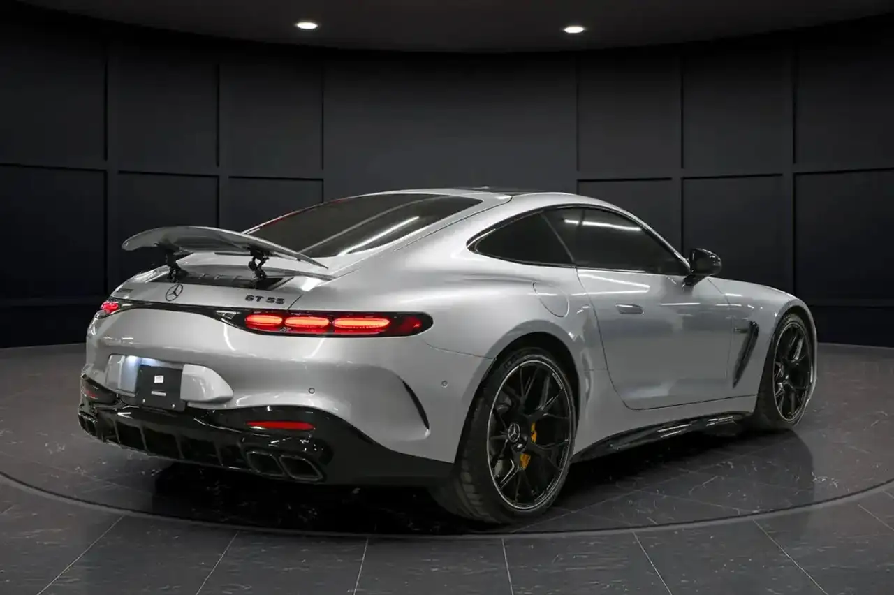 Mercedes-Benz AMG GT - Image 11