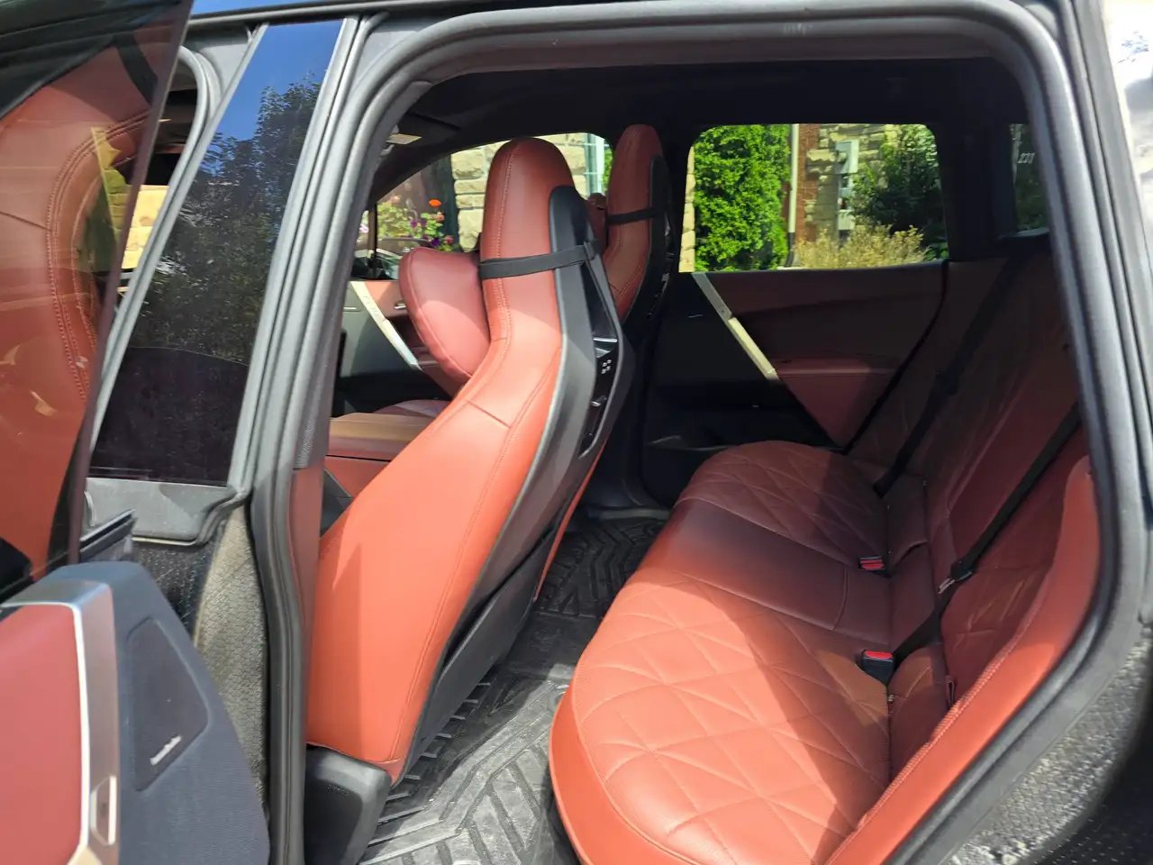 BMW iX - Image 5