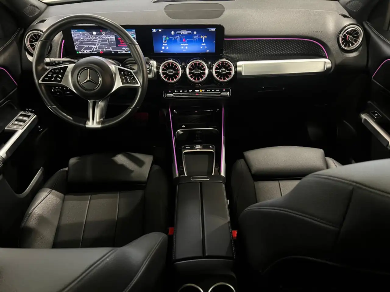 Mercedes-Benz GLB - Image 26