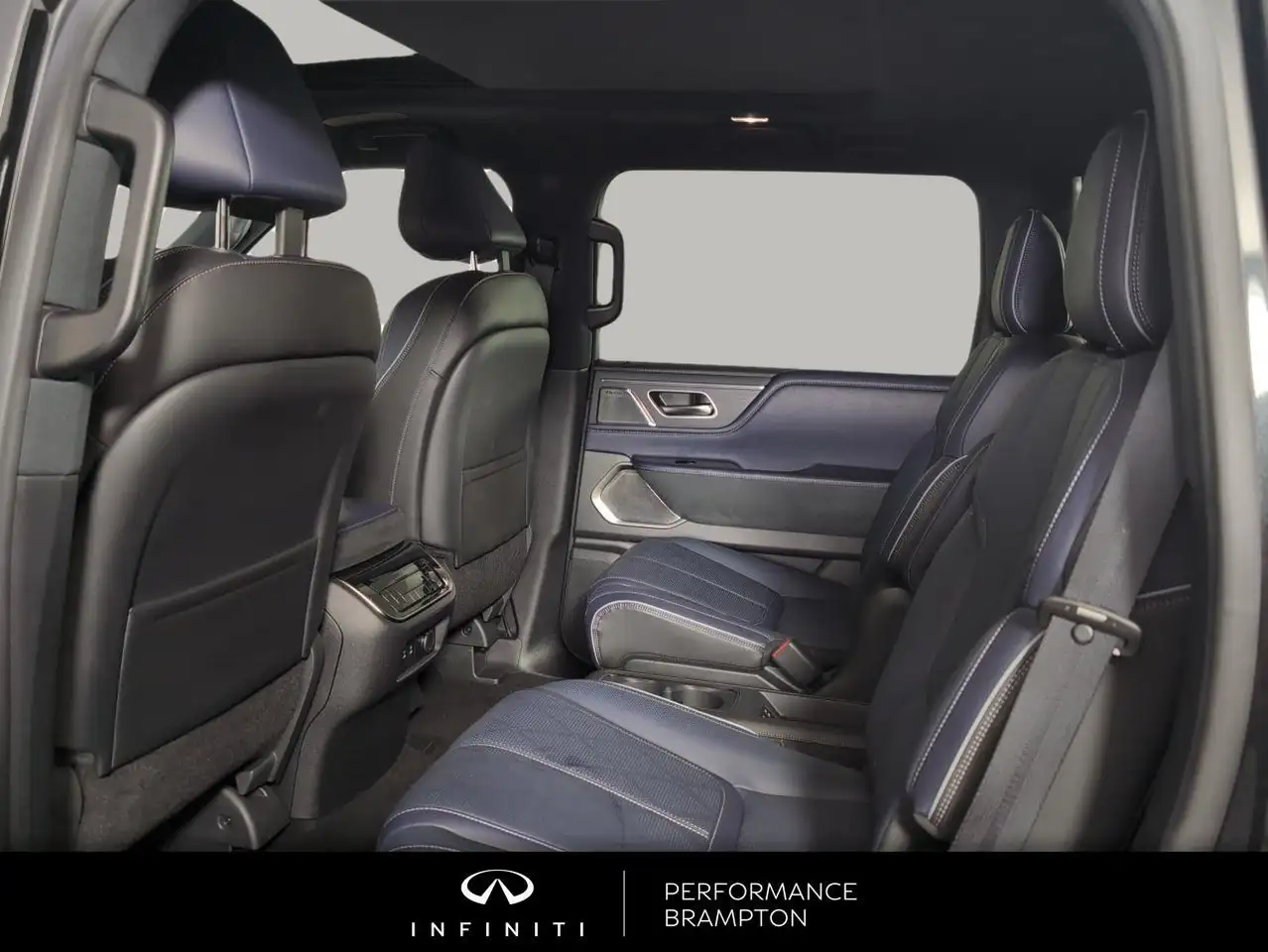 Infiniti QX80 - Image 15