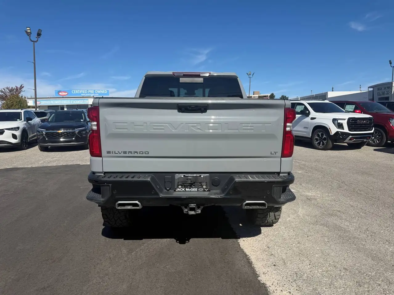 Chevrolet Silverado 1500 - Image 4