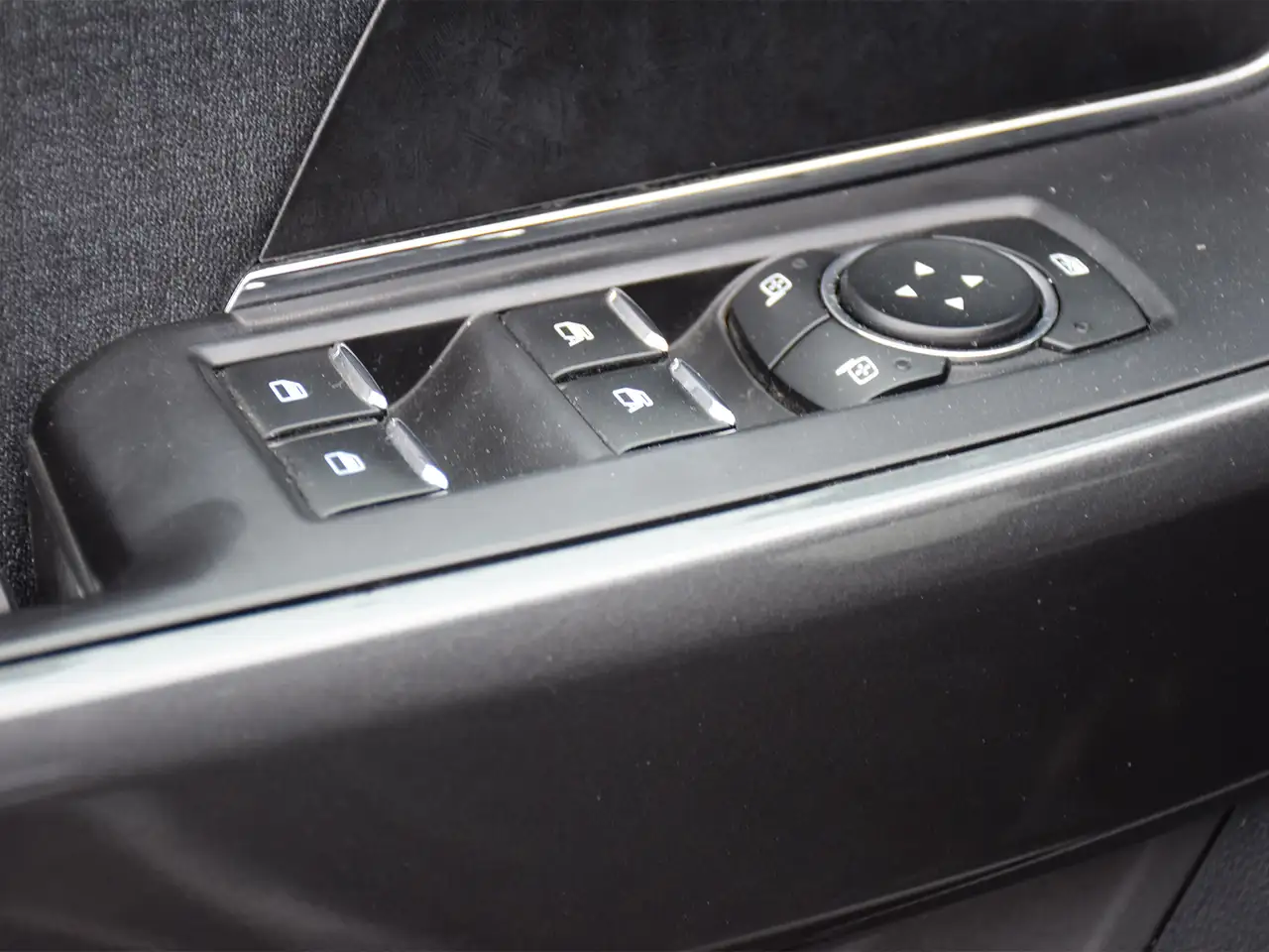 Ford F-150 - Image 10