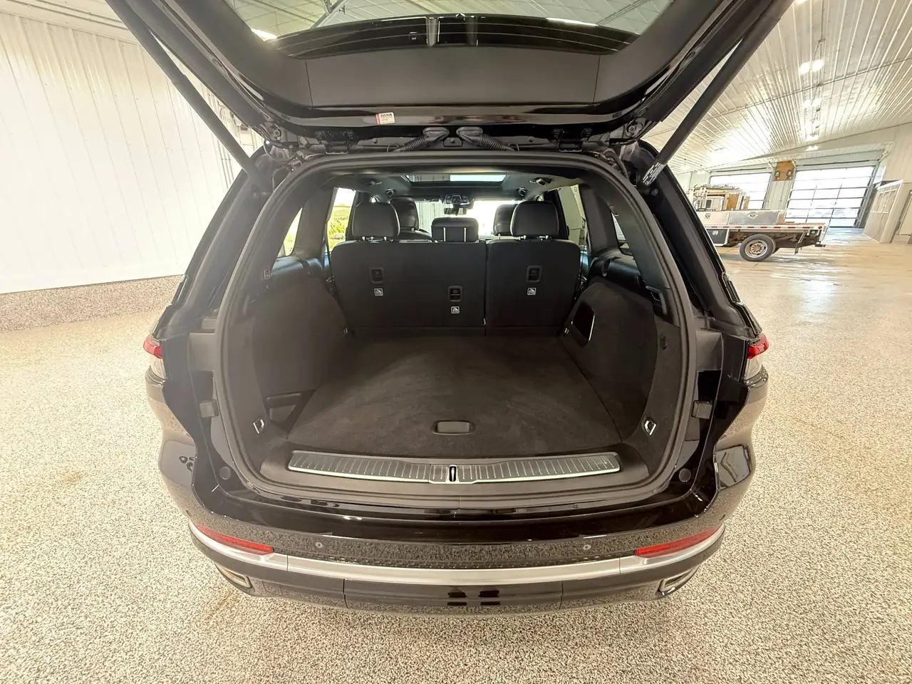 Jeep Grand Cherokee - Image 8