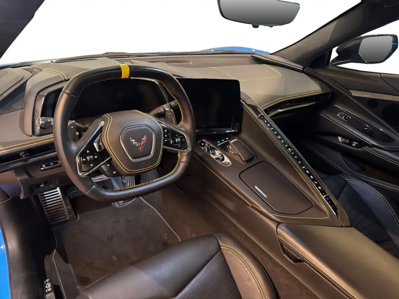 Chevrolet Corvette - Image 12
