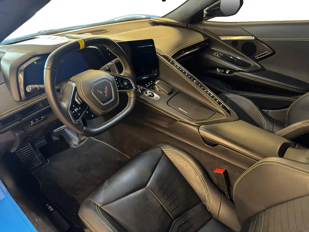Chevrolet Corvette - Image 11