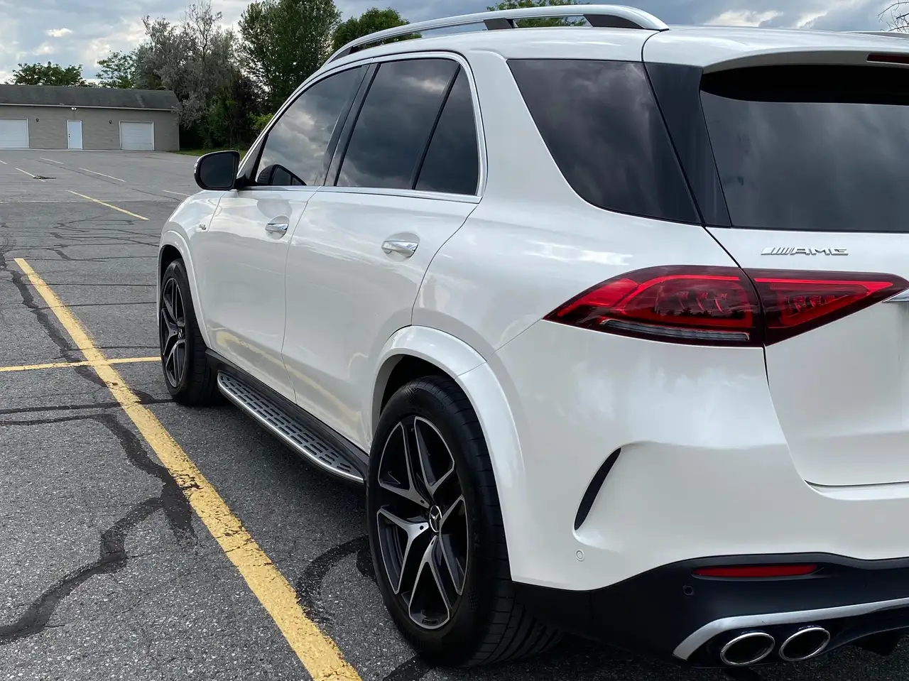 Mercedes-Benz GLE - Image 28
