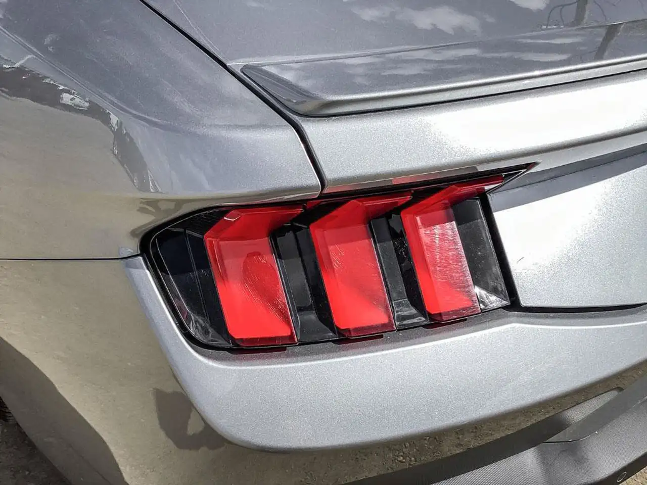 Ford Mustang - Image 14