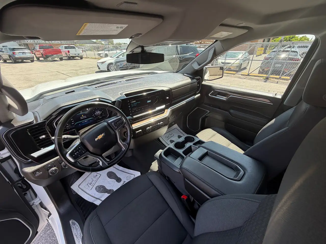Chevrolet Silverado 1500 - Image 12