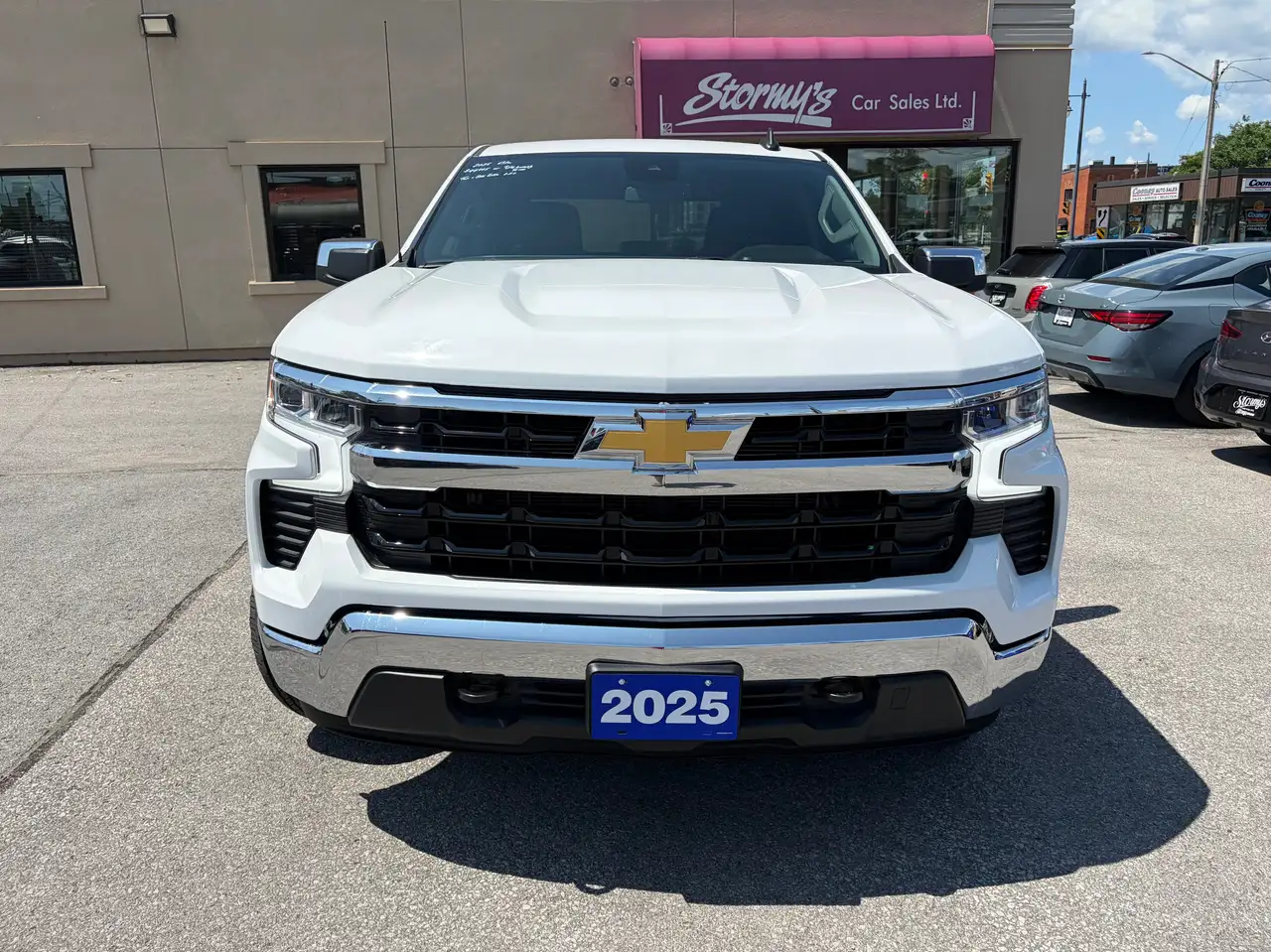Chevrolet Silverado 1500 - Image 7