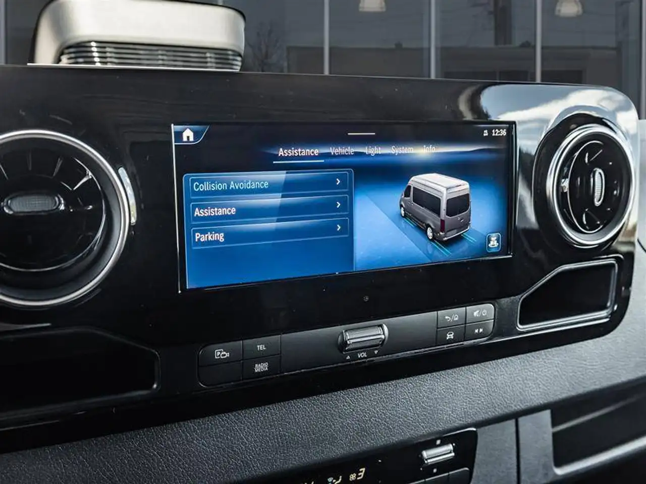Mercedes-Benz Sprinter - Image 20