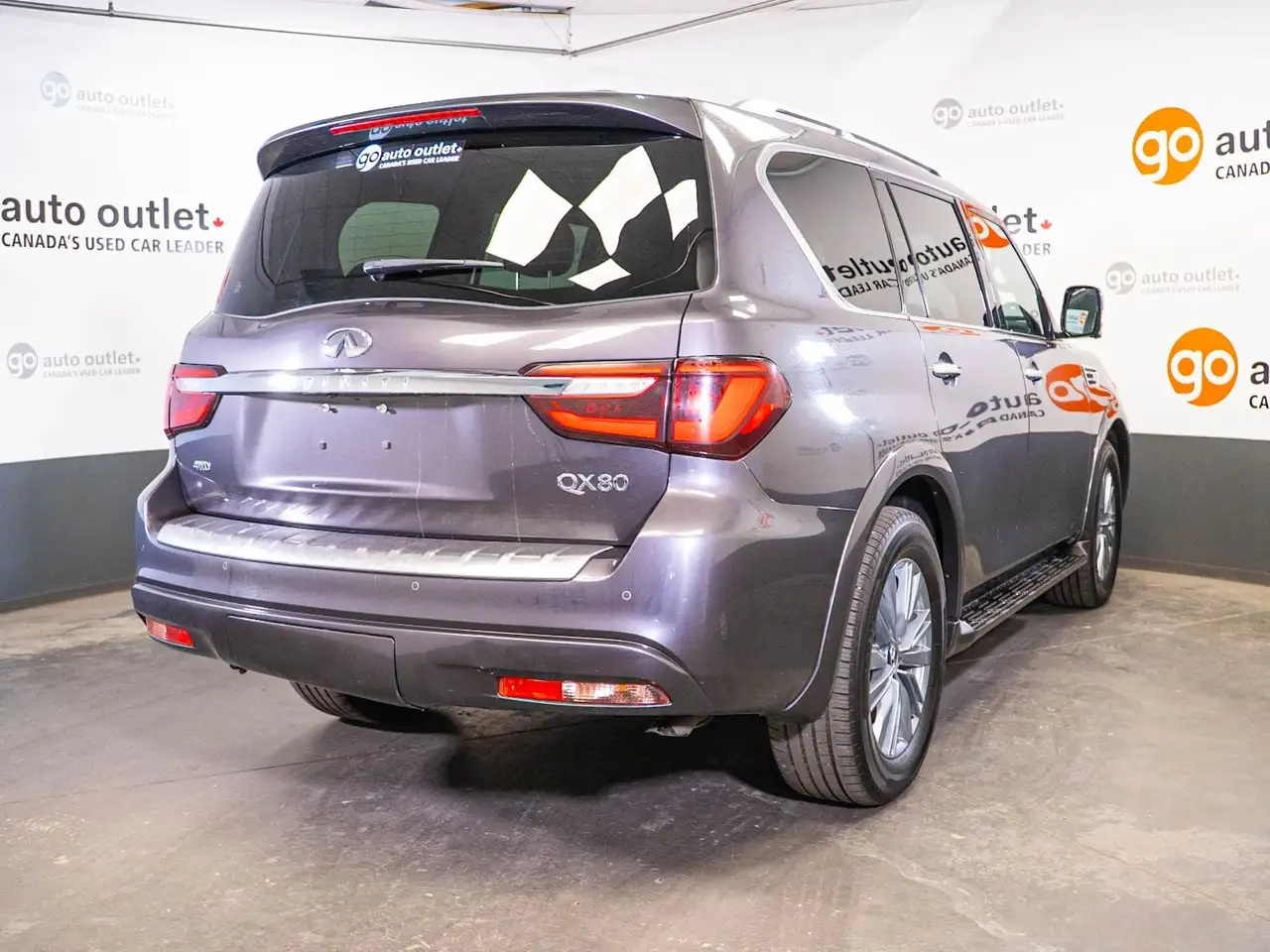Infiniti QX80 - Image 7