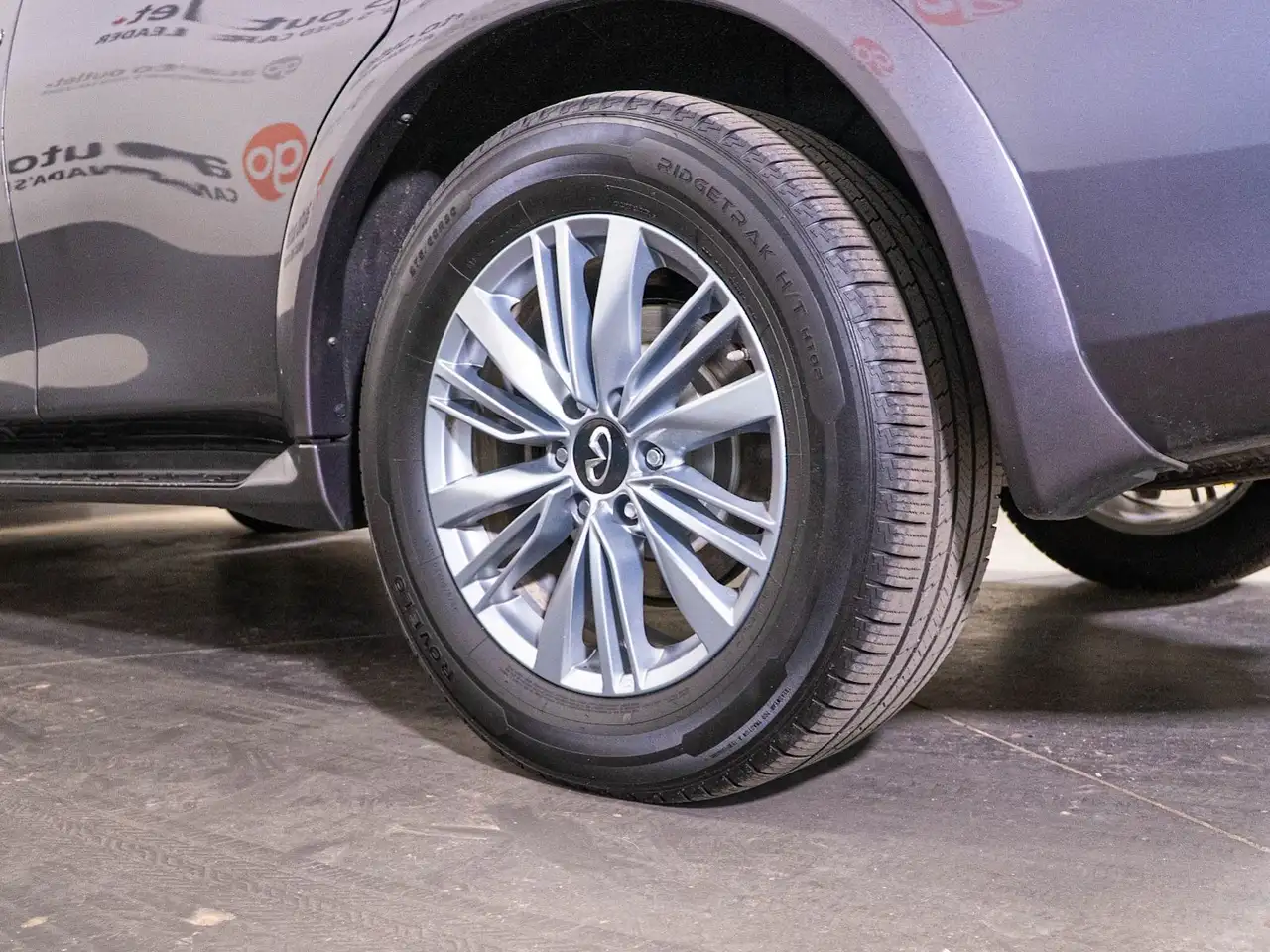 Infiniti QX80 - Image 13