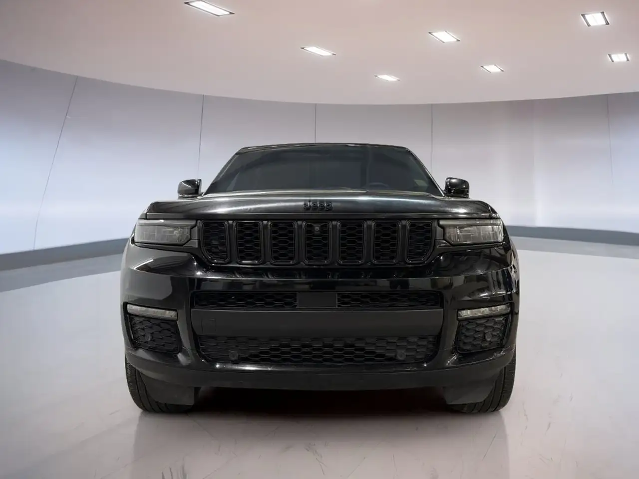 Jeep Grand Cherokee - Image 2