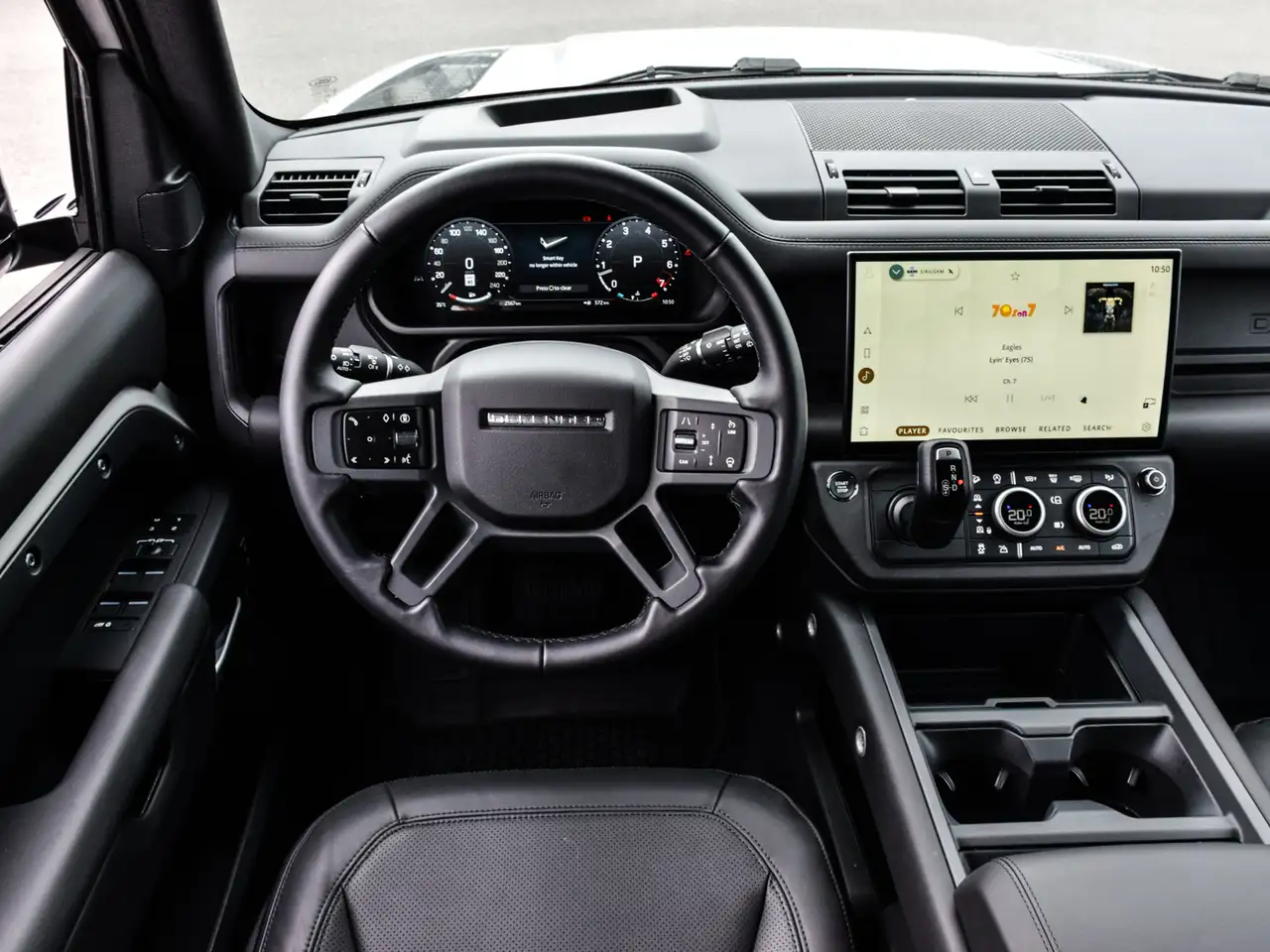 Land Rover Defender - Image 12