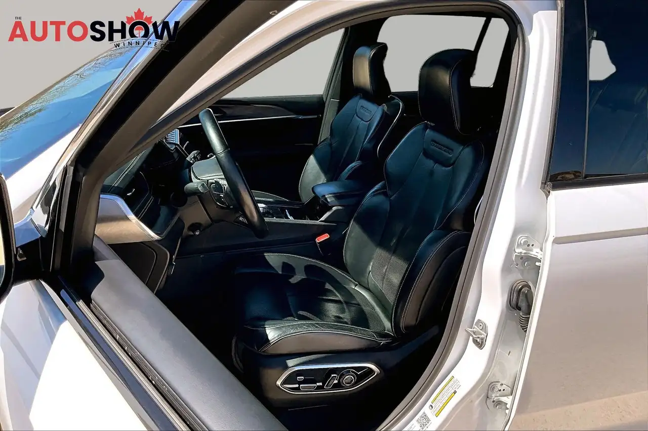 Jeep Grand Cherokee - Image 13