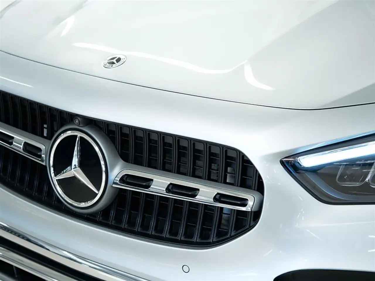 Mercedes-Benz GLA - Image 10