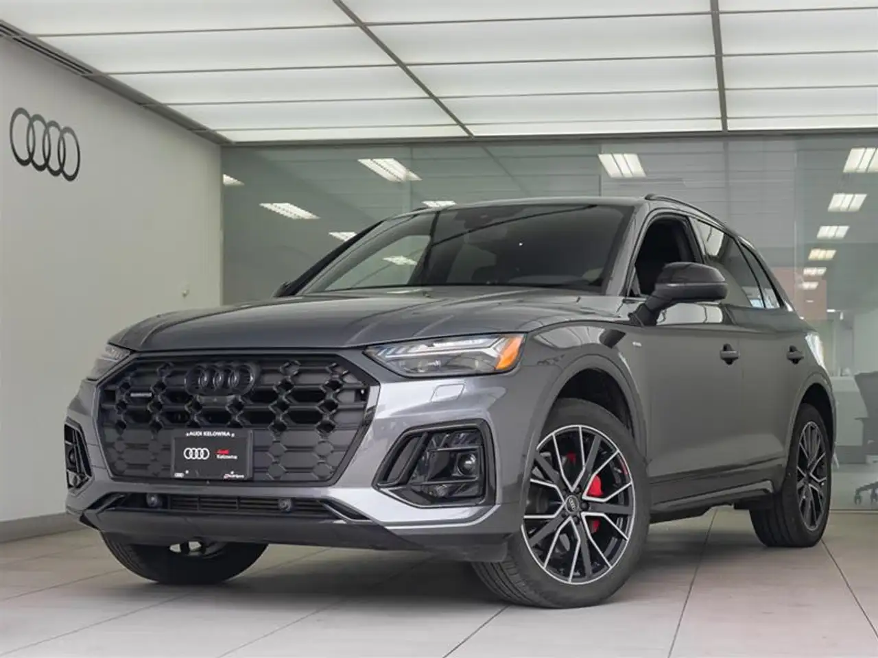 Audi Q5 - Image 1