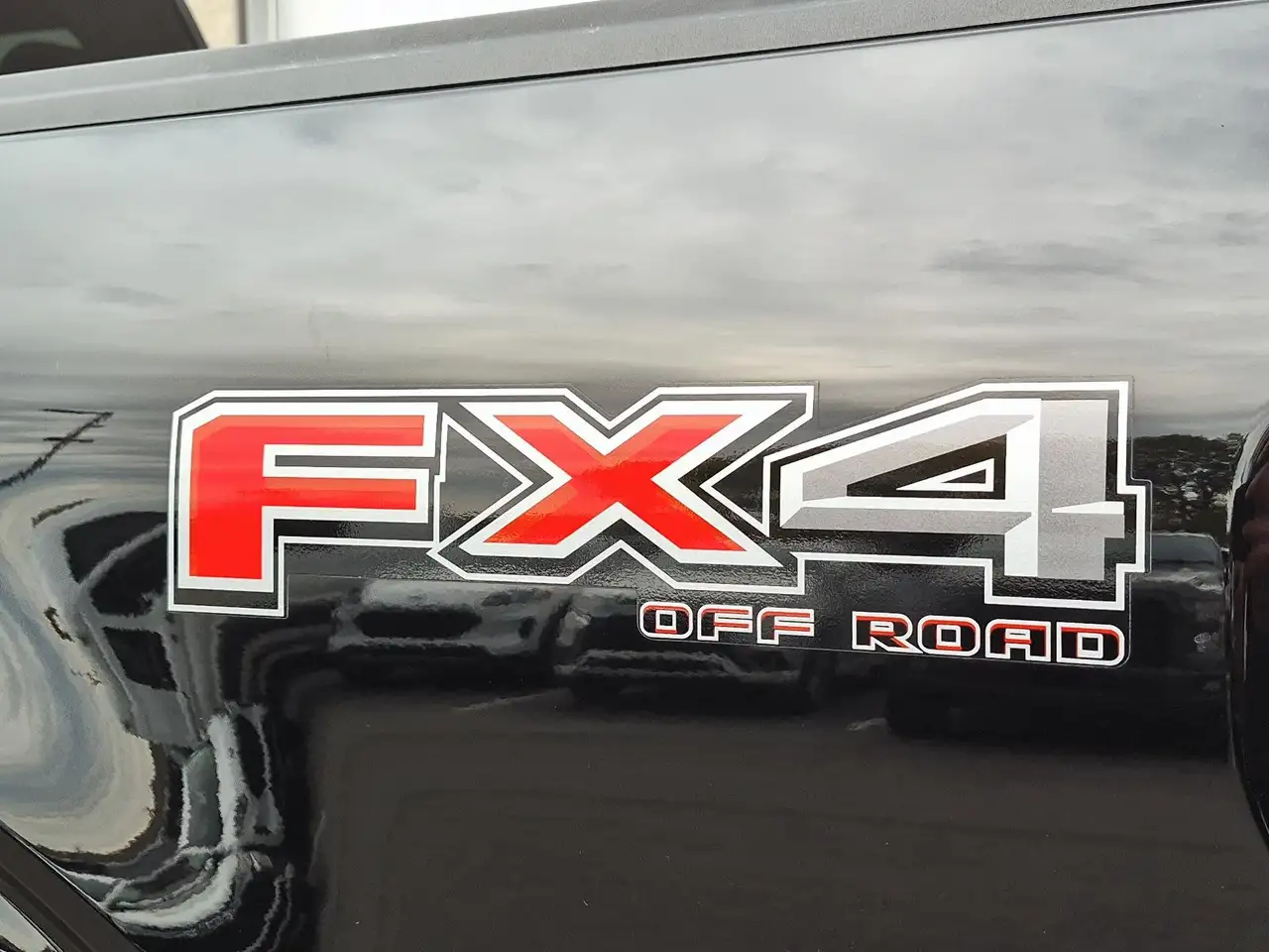 Ford F-150 - Image 8