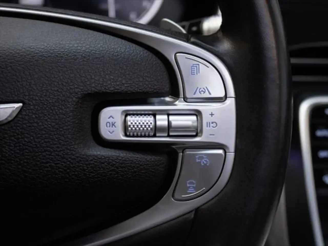 Genesis GV80 - Image 17