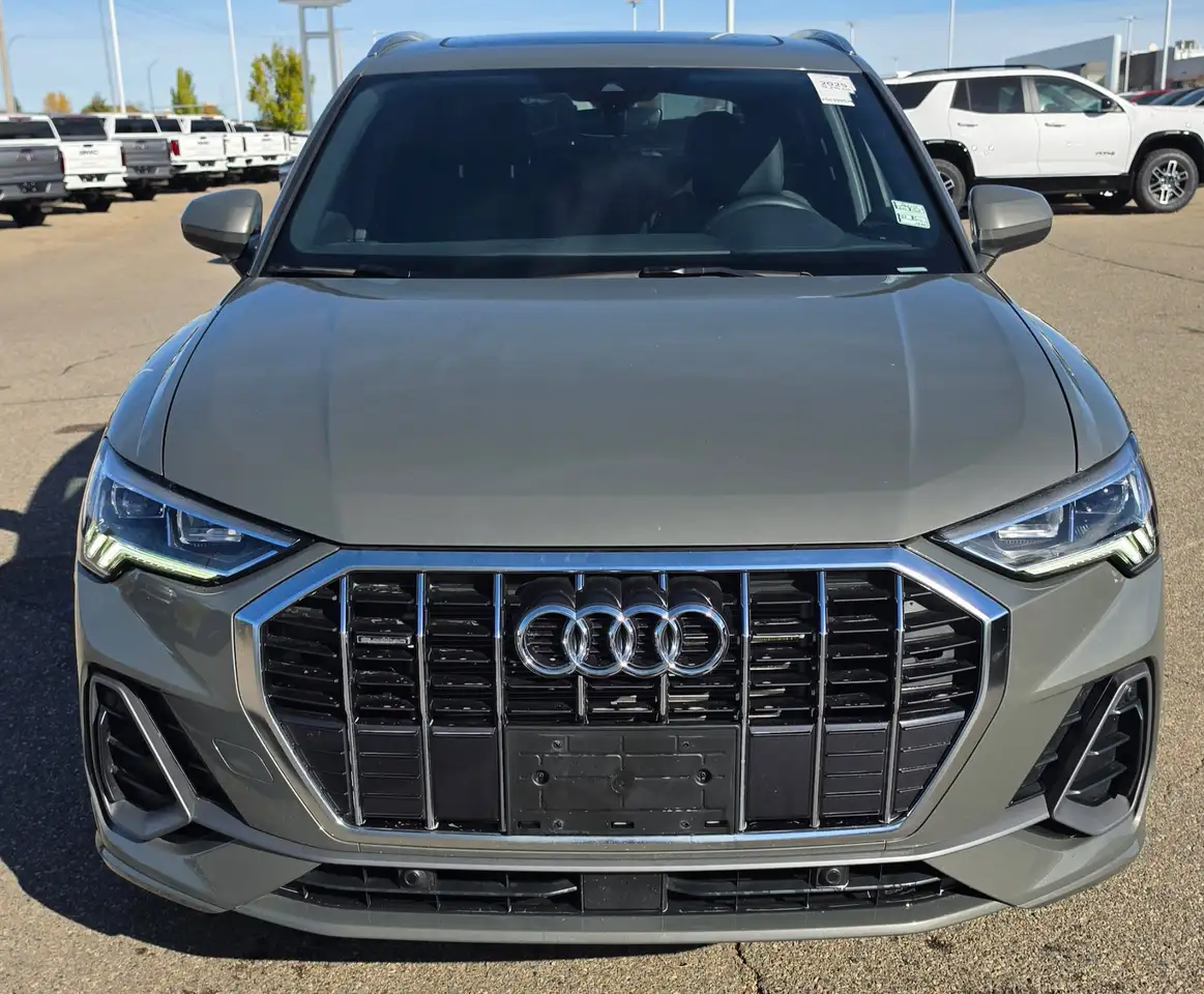 Audi Q3 - Image 8