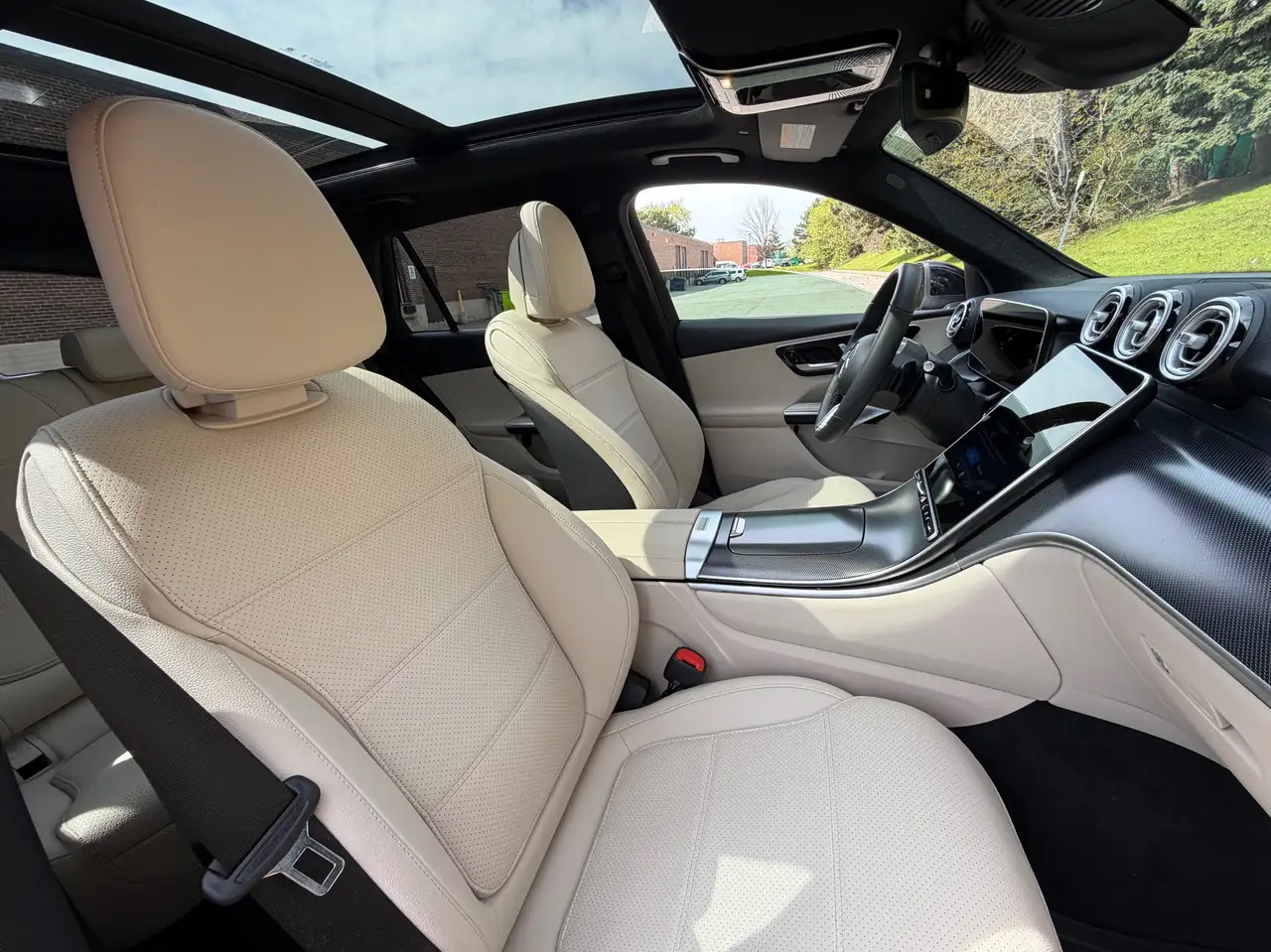 Mercedes-Benz GLC - Image 20