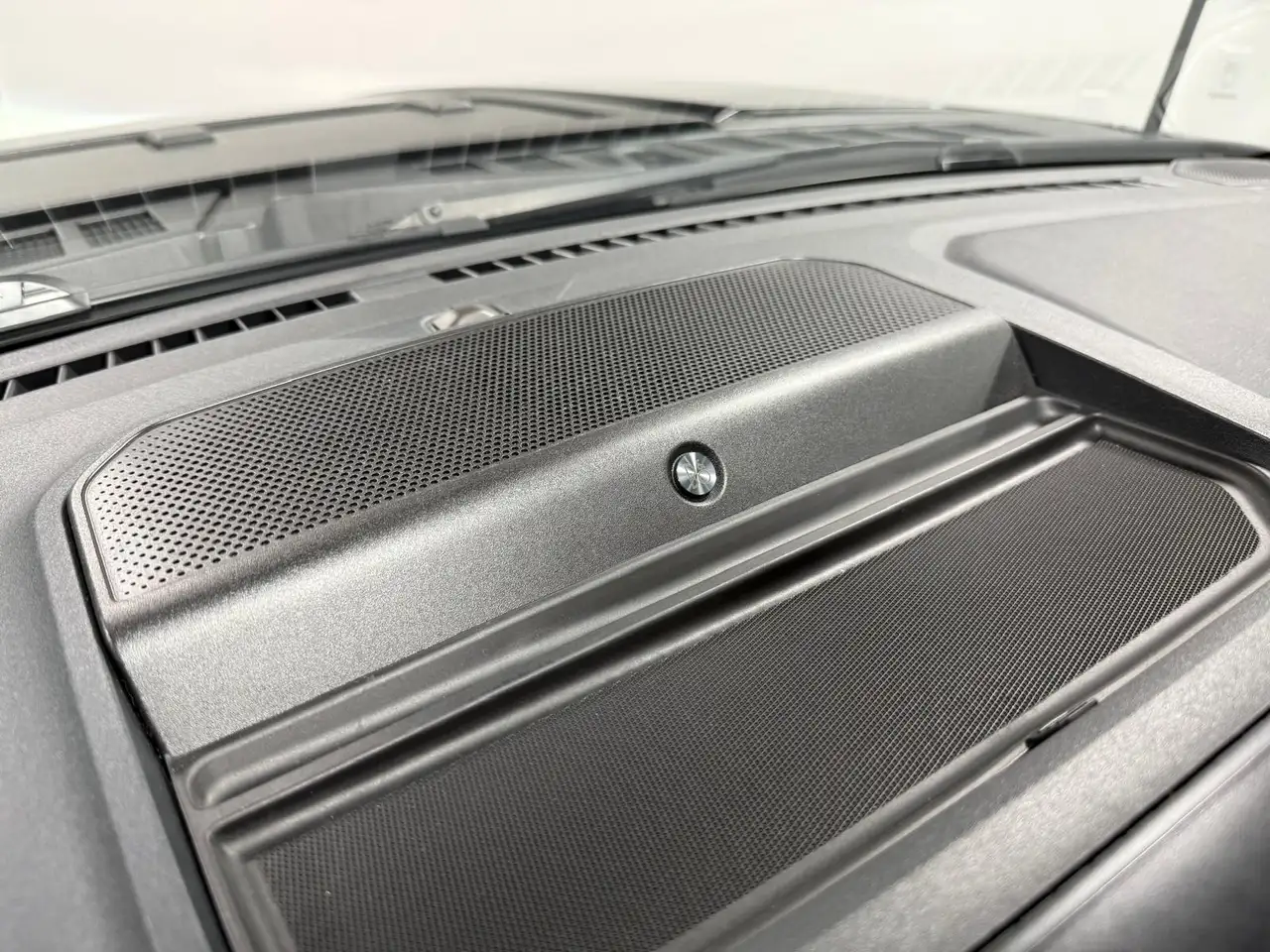 Ford F-150 - Image 34