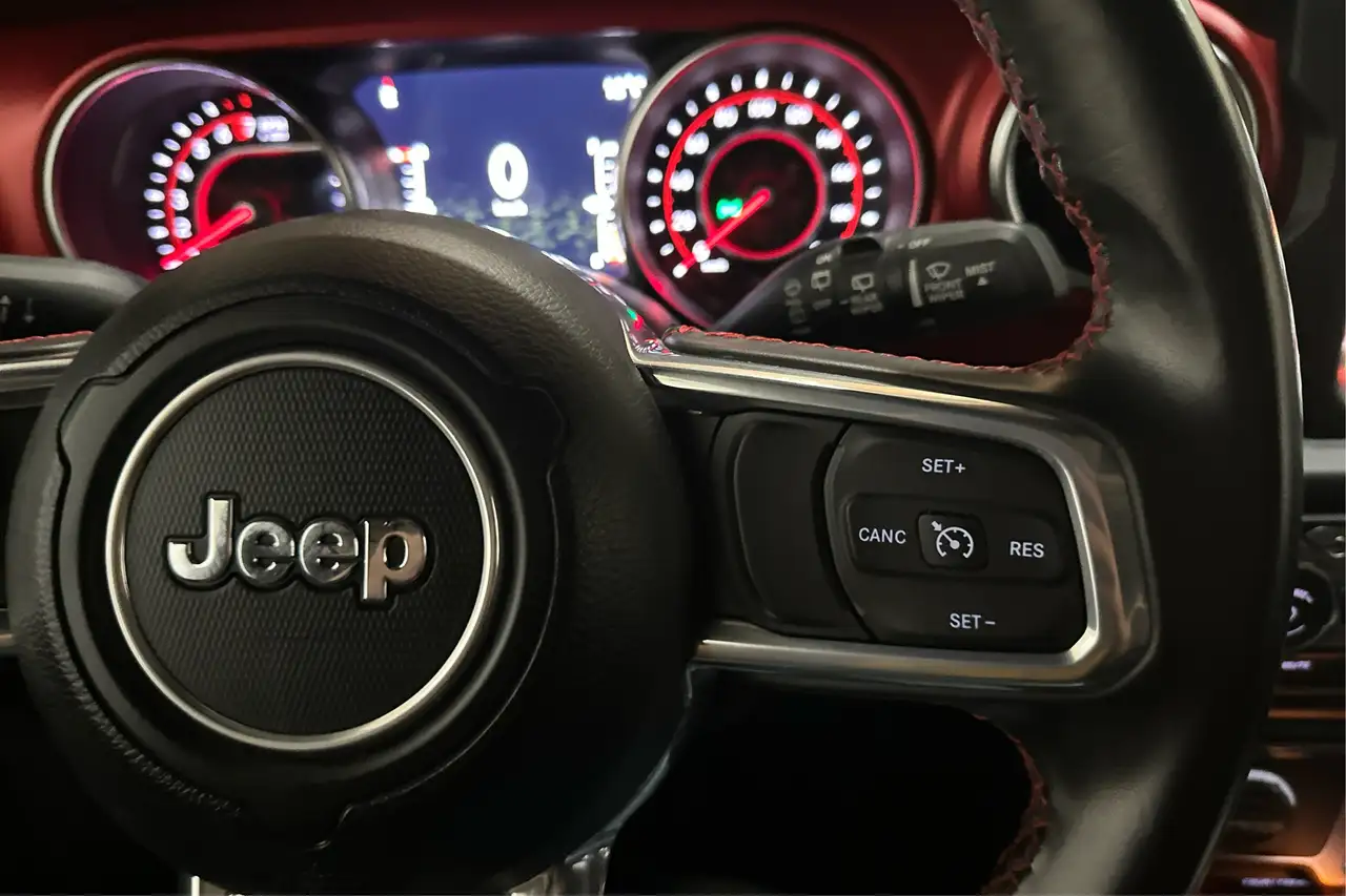 Jeep Wrangler - Image 26