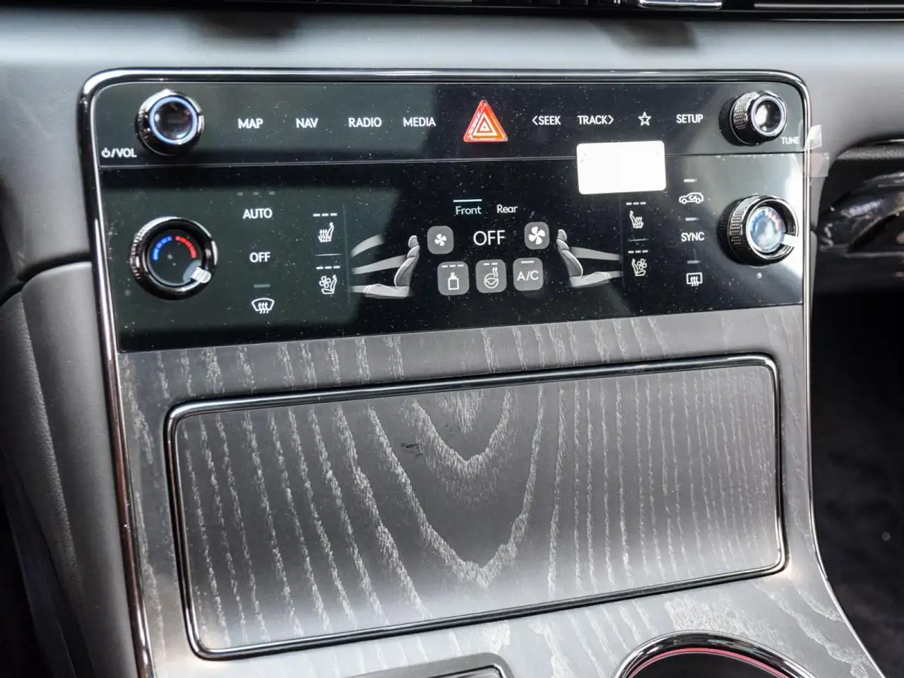 Genesis GV80 - Image 16