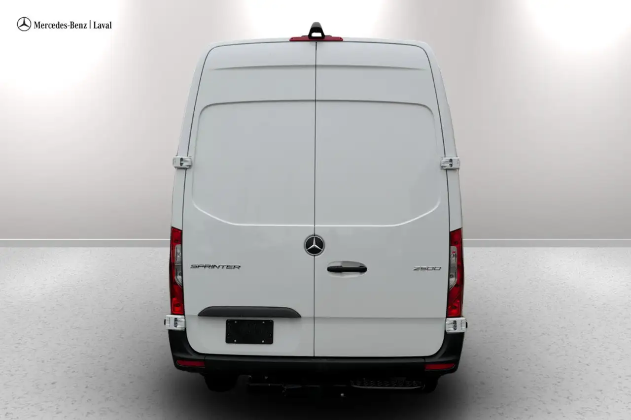 Mercedes-Benz Sprinter 2500 - Image 5