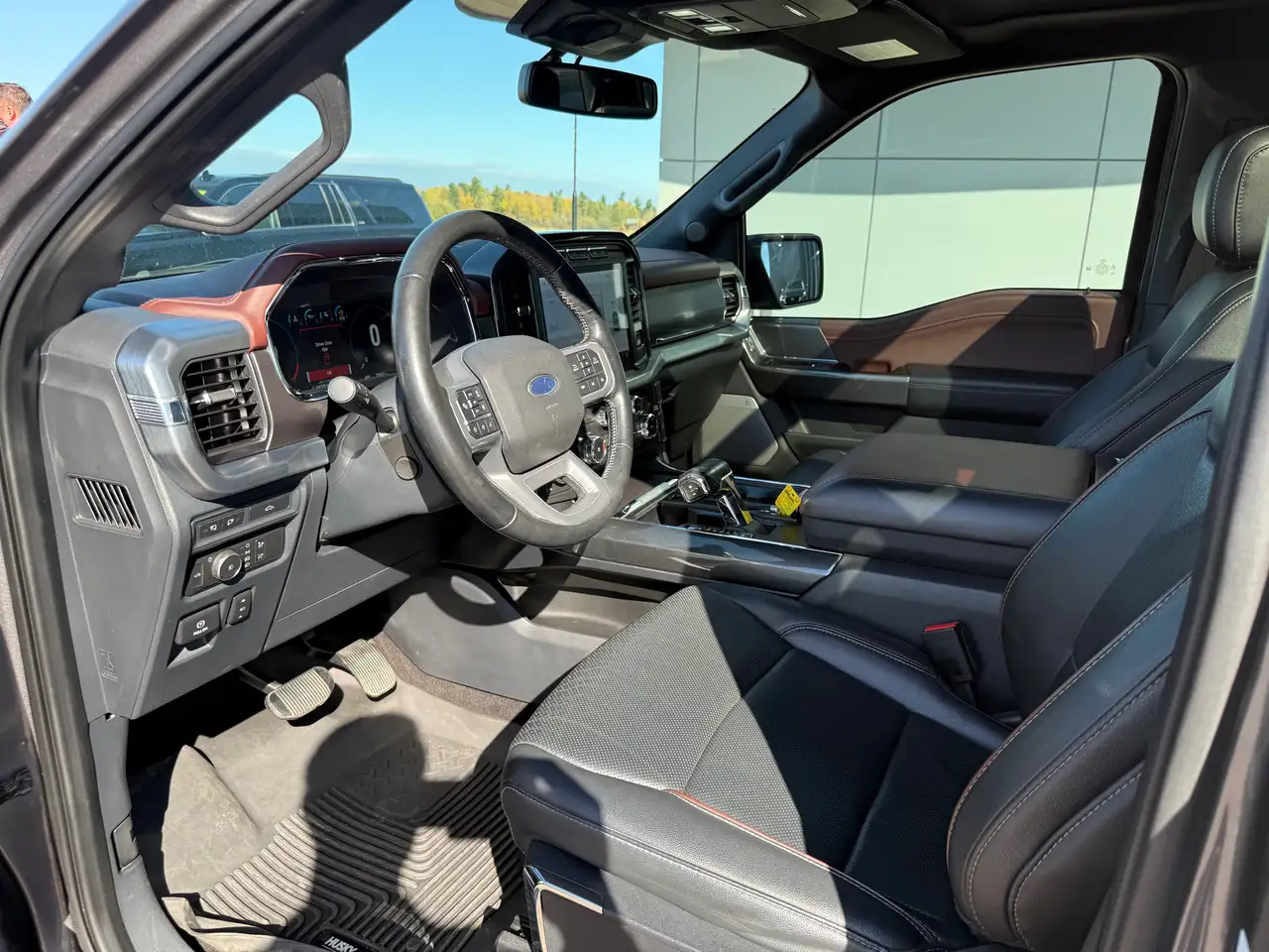 Ford F-150 - Image 25