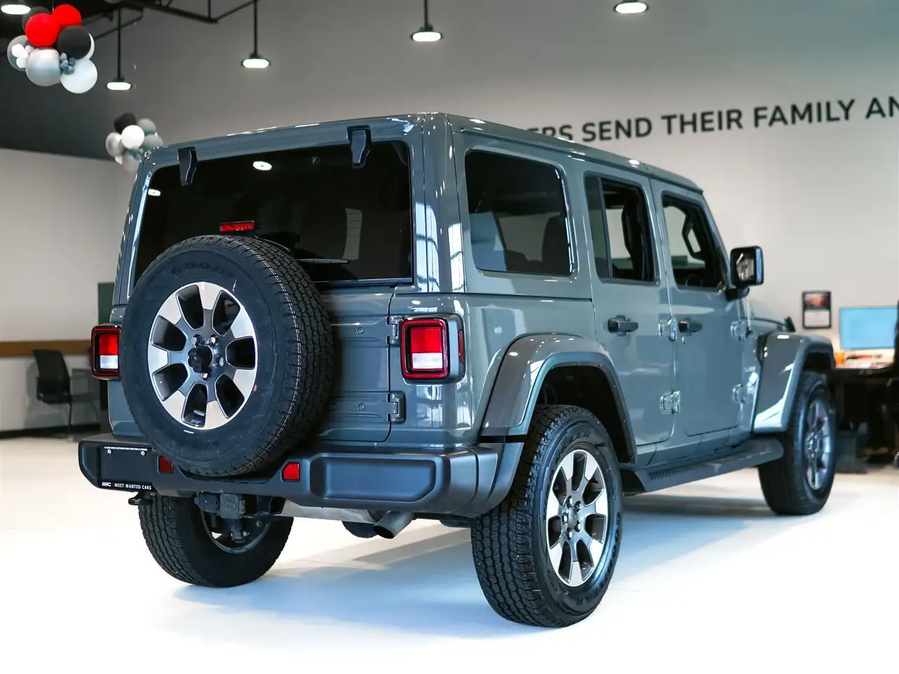Jeep Wrangler - Image 8