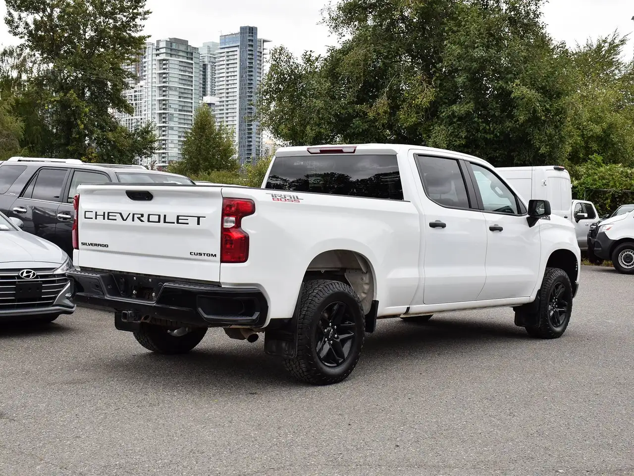 Chevrolet Silverado 1500 - Image 5