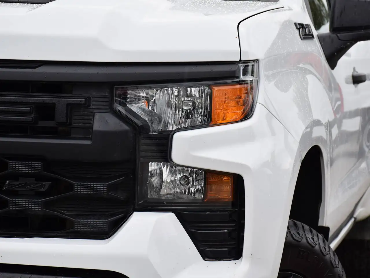 Chevrolet Silverado 1500 - Image 28