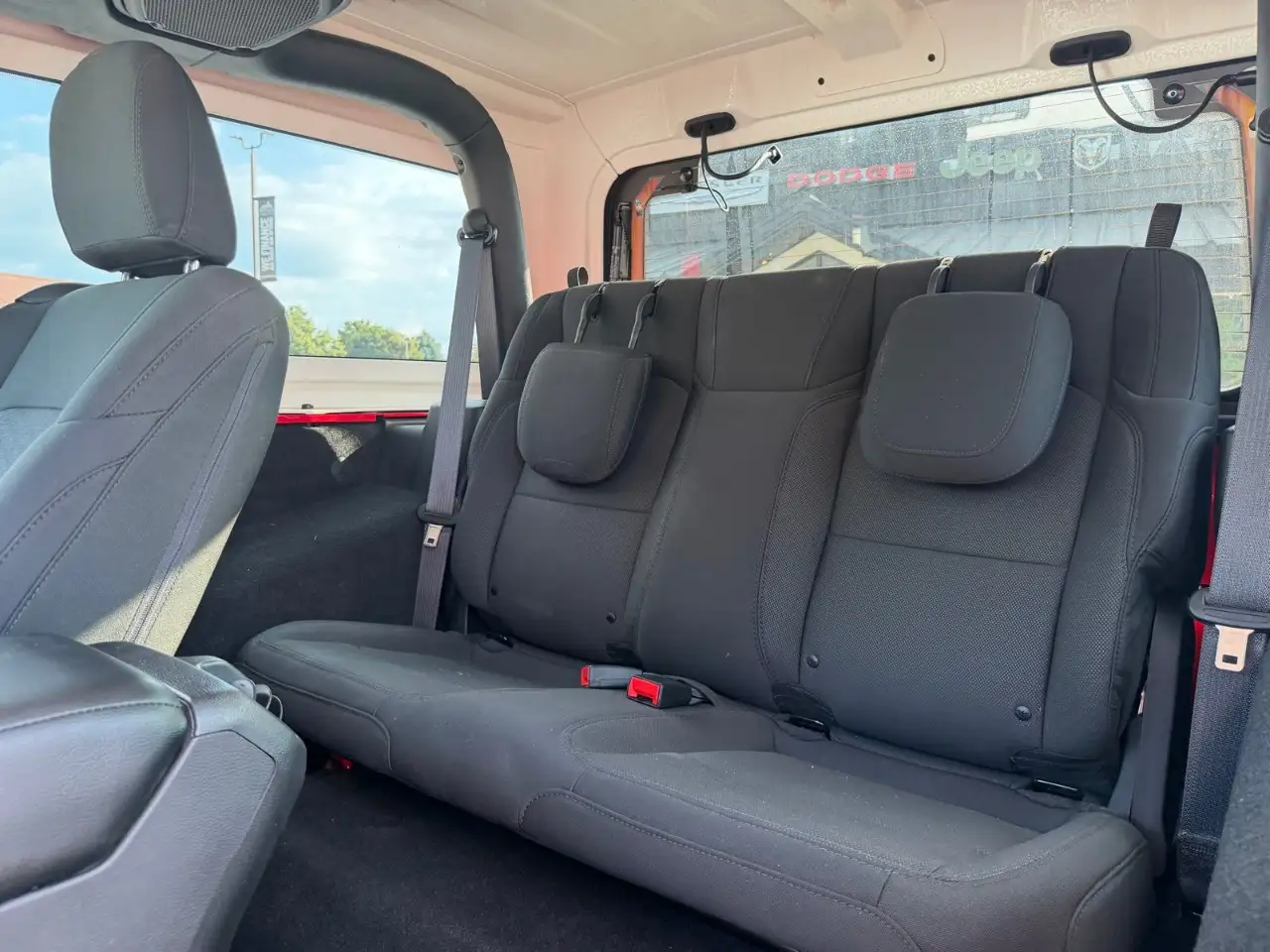 Jeep Wrangler - Image 24