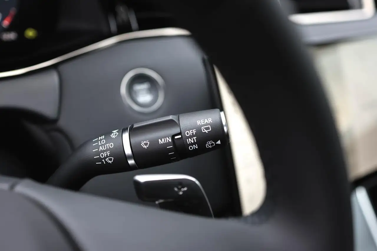 Land Rover Range Rover Evoque - Image 21