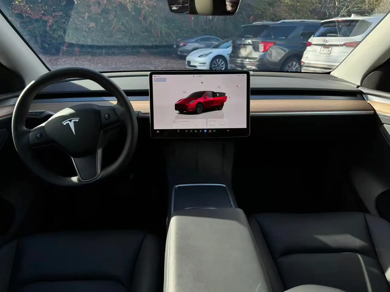 Tesla Model Y - Image 12