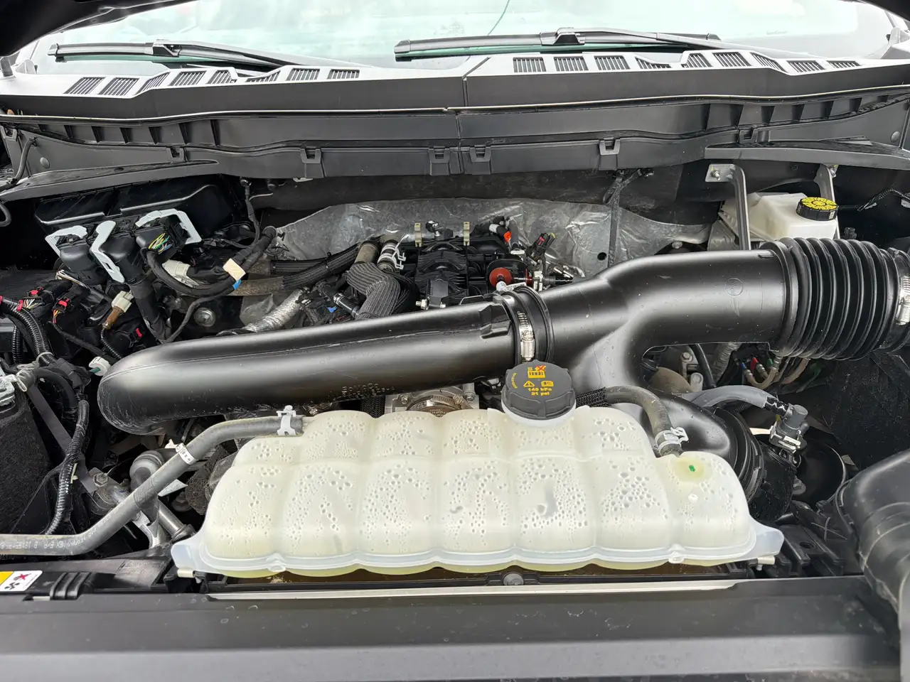 Ford F-150 - Image 18