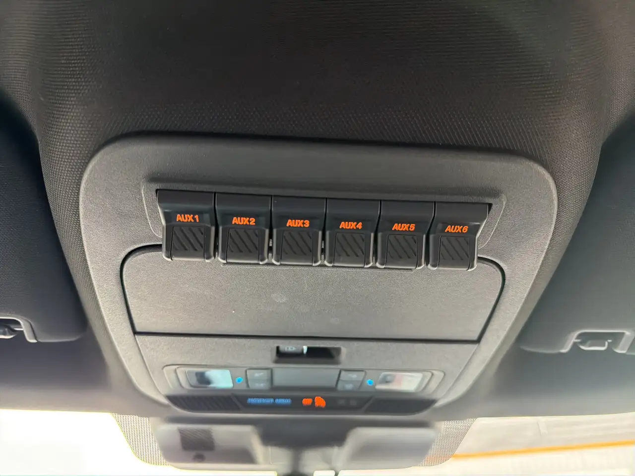 Ford F-150 - Image 28