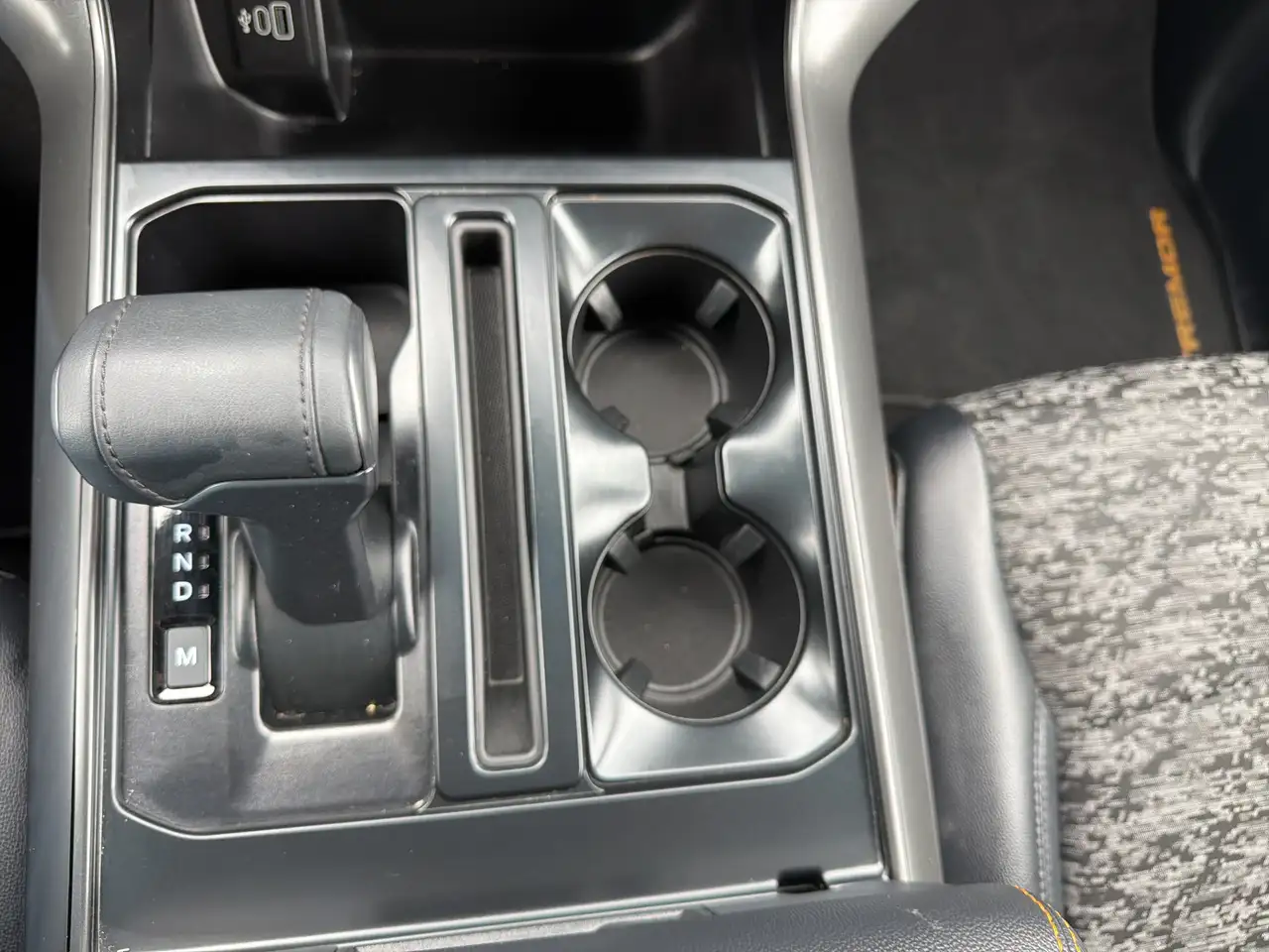 Ford F-150 - Image 27