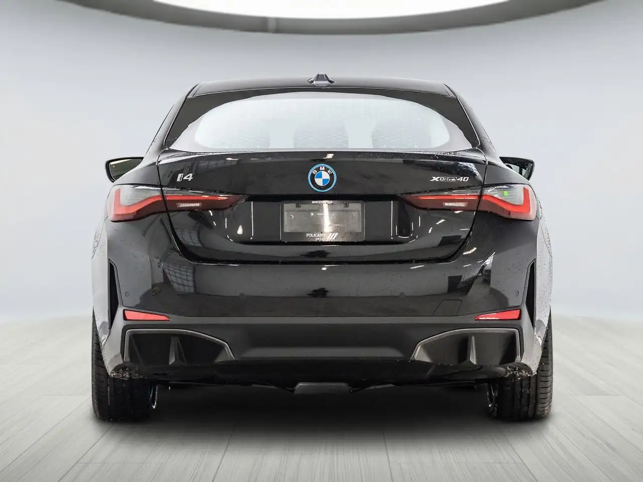 BMW i4 - Image 6