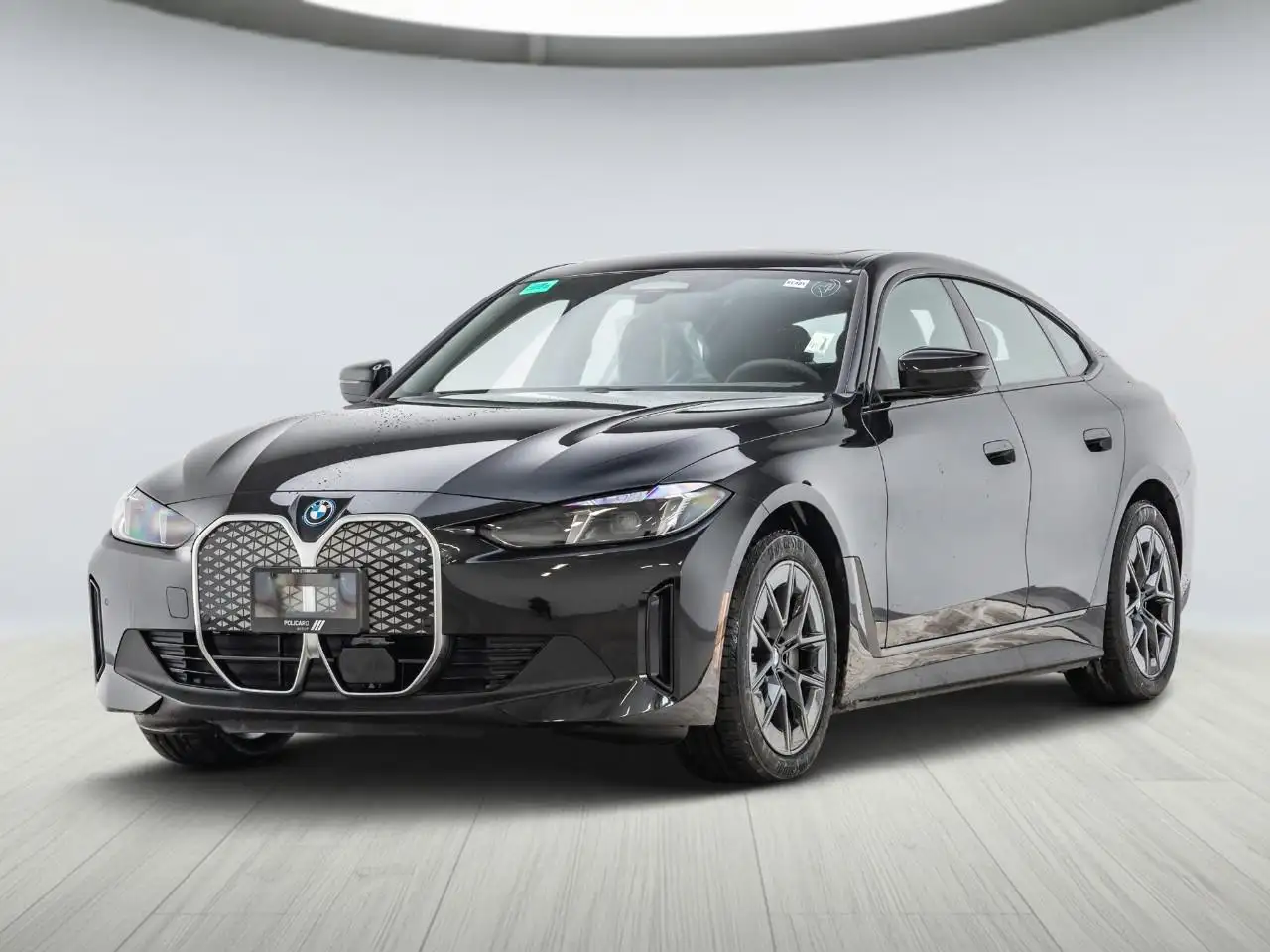 BMW i4 - Image 1