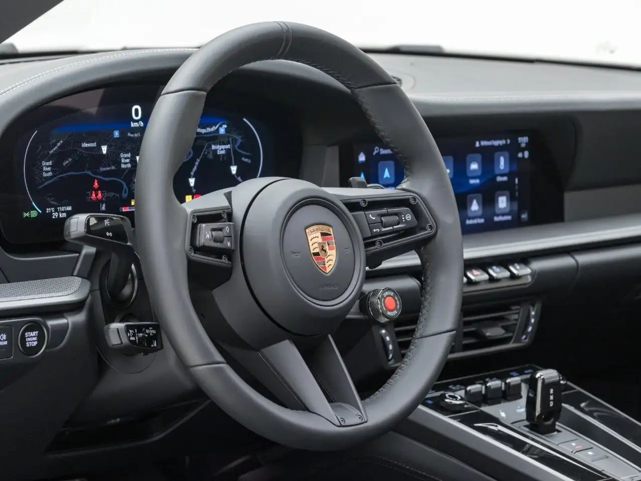Porsche 911 - Image 15